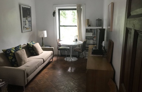 Fort Greene Apartment | Spacious One Bedroom Apt in Fort Greene with Breakfast
