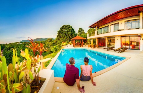Ko Lanta Villa | Seaside Oasis: Mountain House with Pool in Koh Lanta