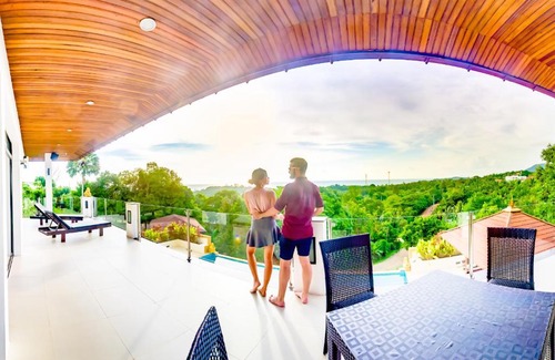 Ko Lanta Villa | Seaside Oasis: Mountain House with Pool in Koh Lanta