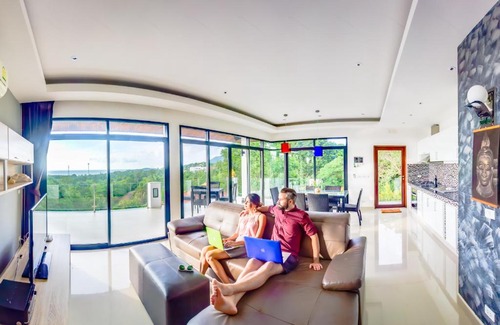 Ko Lanta Villa | Seaside Oasis: Mountain House with Pool in Koh Lanta