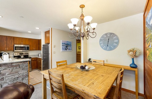 Lakeside Village Condo | Exceptional Condo with Pool, Hot Tub & Lake Views