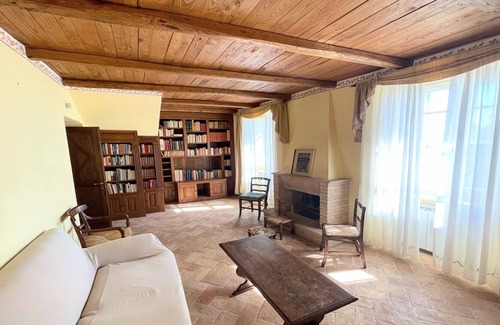 Baiano Villa | huge villa with exclusive pool + grounds - Wifi - sleeps 8