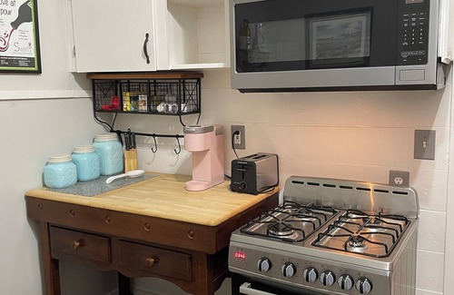 Nacogdoches House | Experience Family-Friendly Comfort at Hughes Street 3