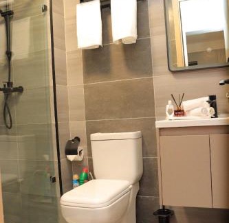 Thompson Estate Apartment | Hughesy haven
