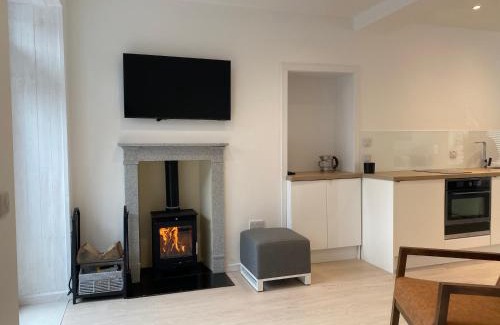 Tighnabruaich Apartment | Pet-Friendly Escape at Hugmish - Guest Rated 9.9/10!