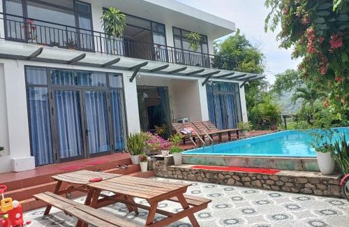 Son Trach Hotel | Hugo Homestay: Guest Rated 9/10 with Oceanfront Amenities