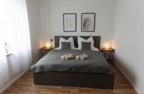Bobenheim-Roxheim Apartment | Guest Rated: HUGOS Design Apartment with Family and Pet Perks