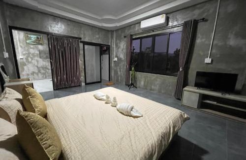 Pua Hotel | Hugpua Hotel: Family-Friendly Stay with Wheelchair Access