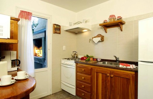 San Carlos de Bariloche Cabin | Elegant Huinid Cabañas Bustillo: 4-Star Retreat with Spa