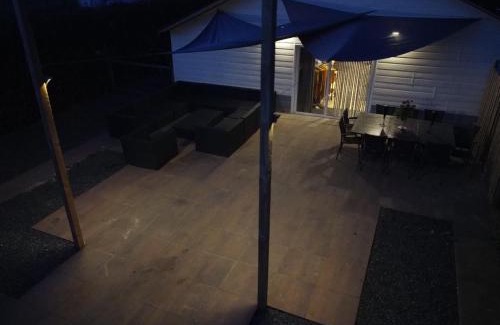 De Wijk House | Unique Huize Cobertizo: Pet-Friendly Retreat Awaits You