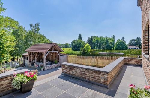 Tongeren Villa | Pet-Friendly Retreat at Huize Koedoe with Pool & Kids' Fun