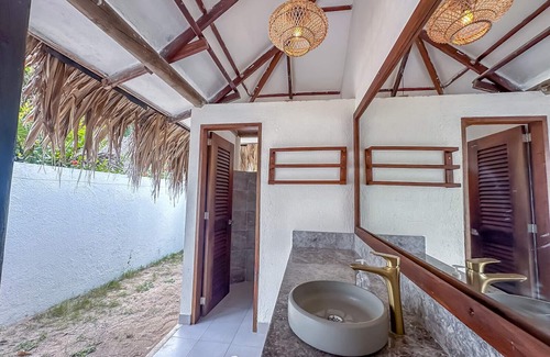 Palomino Hotel | Hukumeizi: Guest Rated 10/10 with Pool and Spa Amenities