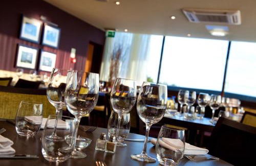 North Ferriby Hotel | Pet-Friendly Hull Humber View Hotel: A 4-Star Stay Awaits