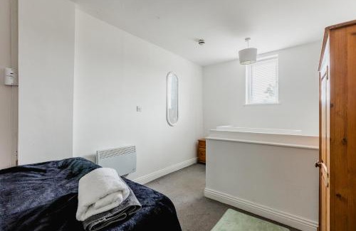 Withernsea Apartment | Family-Friendly Hullidays - Withernsea Queen St Duplex Apt