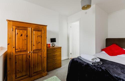 Withernsea Apartment | Family-Friendly Hullidays - Withernsea Queen St Duplex Apt