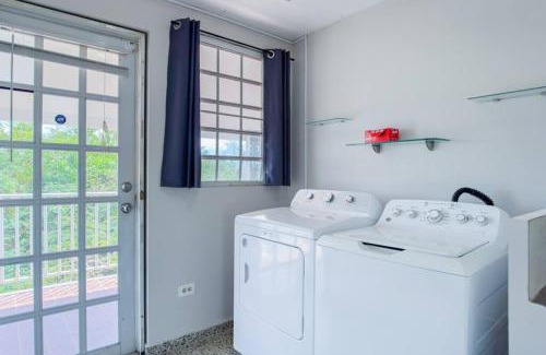 Aguacate Villa | Relaxing Humacao Villa with Pool & Ocean Views