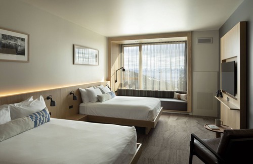 Sandpoint Hotel | Humbird: Guest Rated 8.8 with Pool, Spa & Family Amenities