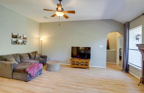 Kingwood House | Cozy Home with Game Room Near Deerbrook Mall Awaits You