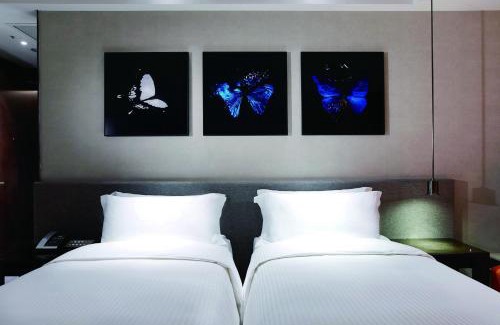 Xinyi Hotel | Discover Humble House Taipei: Family-Friendly Retreat
