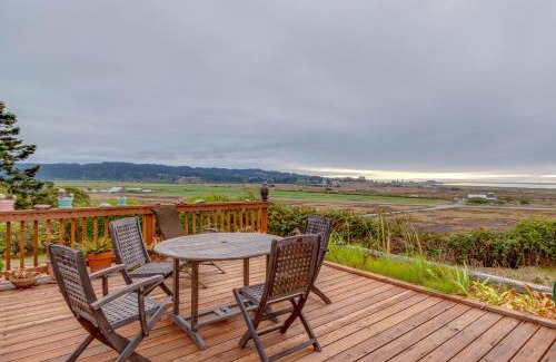 Eureka House | Relaxing Humboldt Bay Retreat: Family-Friendly Getaway