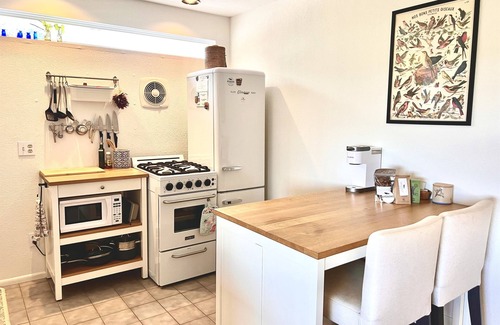 Nogales House | Experience HummingBird Casita: Pool, Spa & More Awaits