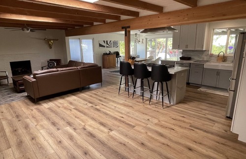 Magnesia Falls Cove House | Hummingbird Heaven: Family-Friendly Retreat with Pool Access