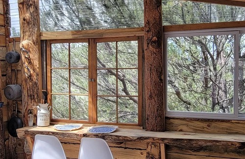 Canon City Apartment | Hummingbird Hideaway: A Tranquil Escape in Nature