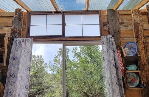 Canon City Apartment | Hummingbird Hideaway: A Tranquil Escape in Nature
