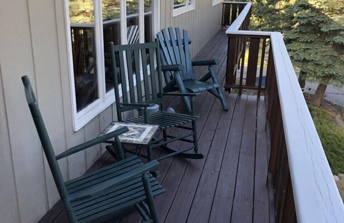 Carriage Hills House | Top-Rated Hummingbird Treehouse with Pool & Spa Access