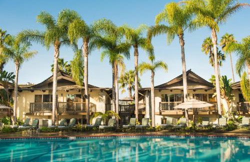 La Playa Hotel | Discover Humphreys Half Moon Inn: Poolside Relaxation Awaits