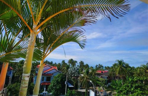 East Ham Tien Beach Hotel | Beachfront Retreat at Hung Phuc Mui Ne Hotel - Rated 9/10