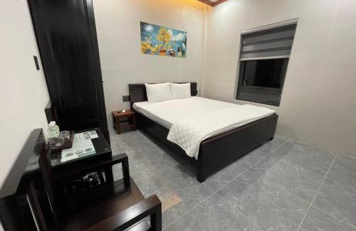Dong Hoi Hotel | Budget-Friendly Hung Thinh Motel: Rated 9.1/10 & Family-Safe