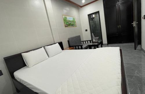 Dong Hoi Hotel | Budget-Friendly Hung Thinh Motel: Rated 9.1/10 & Family-Safe