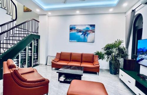 Gia Lam Villa | Family-Friendly Retreat at Hungchu Villa Awaits You