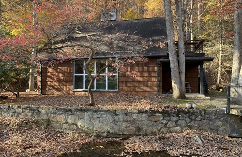 North Fork House | Experience Hungry Mother Island: Unique Cabin Retreat