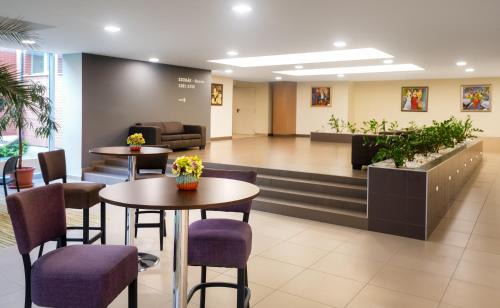 Gyula Hotel | Elegant Hunguest Hotel Gyula with Spa and Pool Amenities