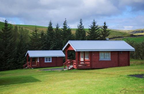Kirkjubaejarklaustur House | Hunkubakkar Guesthouse: Family-Friendly with Breakfast Included