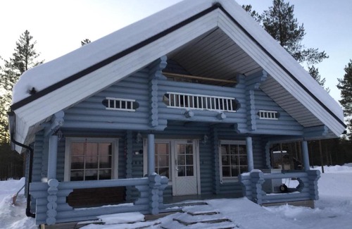 Sodankyla Villa | Guest Rated 9/10: Hunna Hosting with Hot Tub & Family Perks