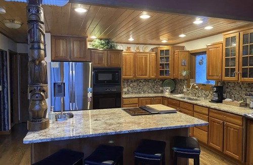 Winter Cabin | Experience Summer Vibes at Hunter Lake, Winter WI!