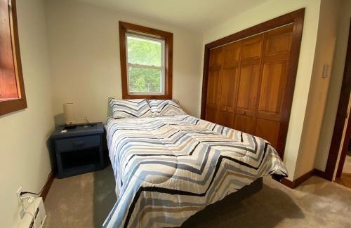Hunter House | Discover Comfort at Hunter Mountain Sanctuary Hotel