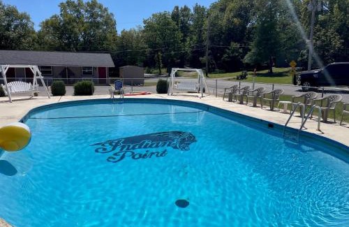 Indian Point Resort | Relaxing Retreat at Hunter's Friend Resort by Table Rock Lake