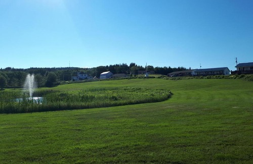 Cape Breton Island Resort | Pet-Friendly Hunter's Mountain Chalets with Great Amenities