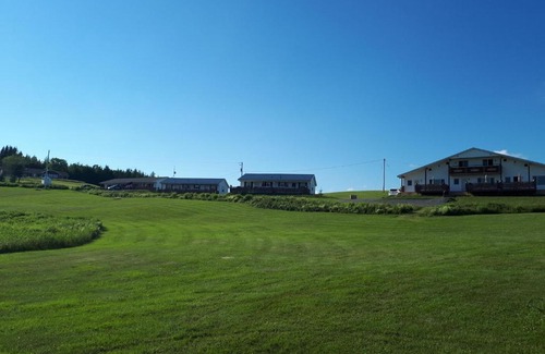Cape Breton Island Resort | Pet-Friendly Hunter's Mountain Chalets with Great Amenities