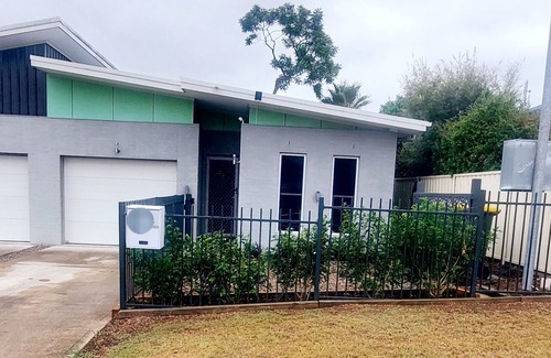 Abermain House | Modern 2-Bedroom Self-Contained Unit in Hunter Valley