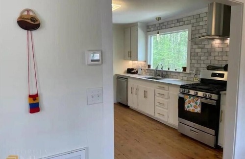 Mountville Other | Discover Hunter’s Getaway: Family-Friendly Retreat Awaits