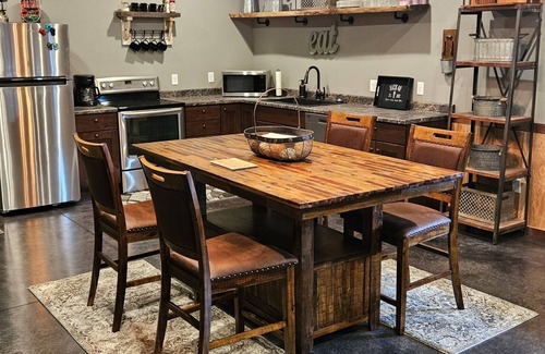 Clay County Cabin | Unforgettable Stay at Hunters Paradise Cabin with Ocean Views