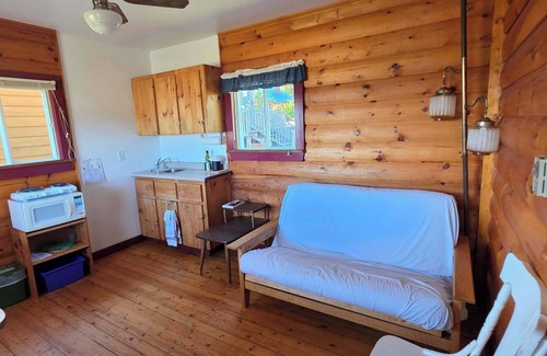 Hunts Point Cabin | Hunts Point 1-BR Coastal Retreat - Cottage # 6