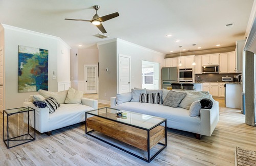 Huntsville House | Huntsville Oasis: Enjoy Basketball, Spa & Family-Friendly Stay