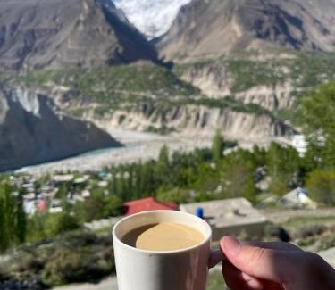 Karimabad House | Discover Hunza Lounge: Pet-Friendly & Family-Oriented Stay