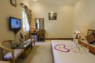 Ho Coc Resort | Huong Phong Ho Coc Beach Resort